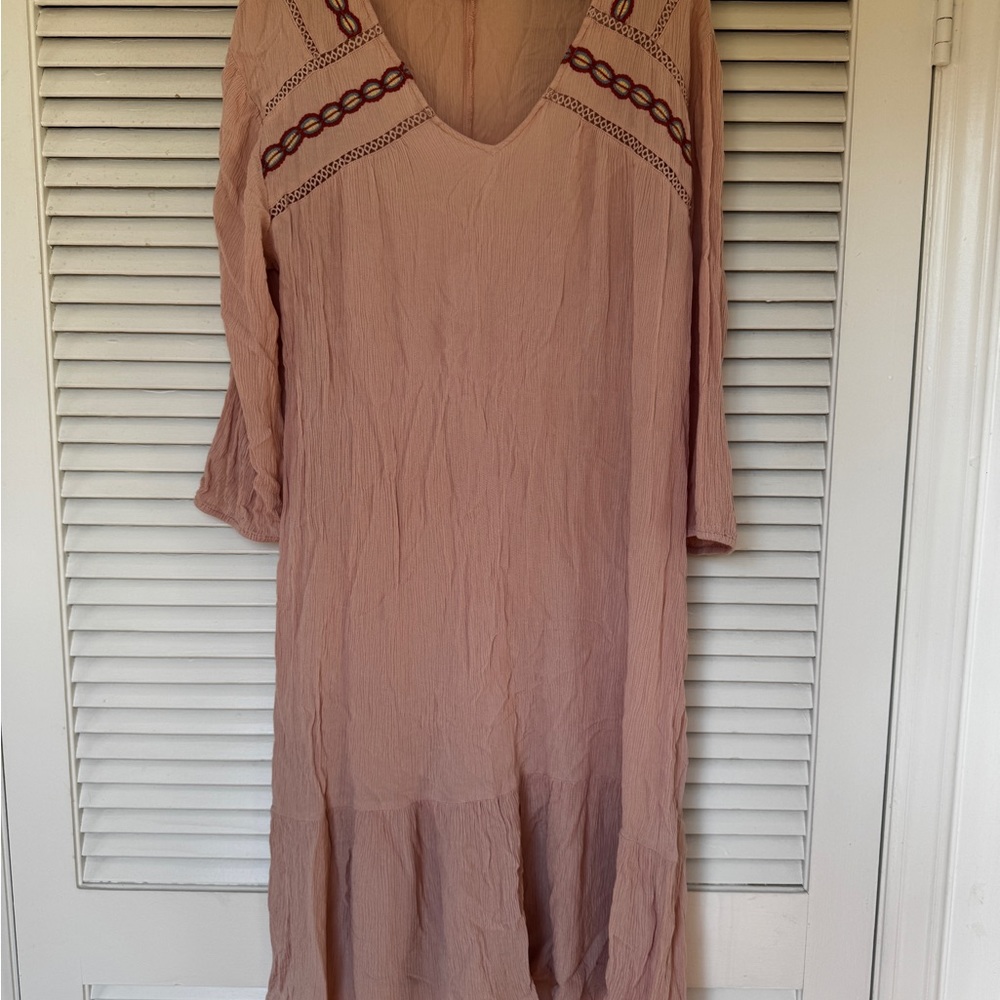 Elegant Pink V-Neck Dress